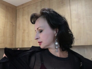 Wanilianna Is A Hot Milf Showing Off Her Stockings