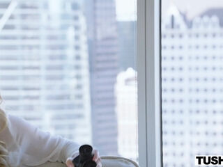 Cheating On Her Husband, Sexy Buxom Blonde Brett Rossi Lets Mick Blue Fuck Her Hard In the Ass