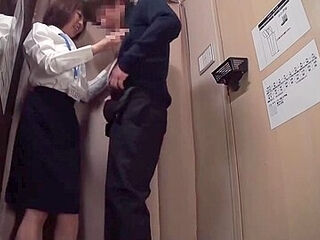 Exposing The Lower Half Of Your Body In The Cloth Shop Assistant In A Narrow Space 3