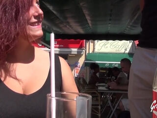 Arielle Marque La Fin De Ses Vacances Par Une Bonne Baise Avec Un Fan