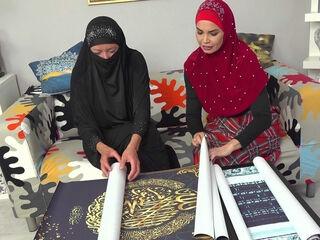 Elisa Tiger & Chloe Lamour & Max Dior in Muslim Slut Fucks For Posters - Porncz