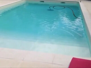 son cocu la mate prendre son pied avec un mec sur le transat