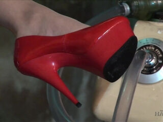 Vienna Moore & Kelly & Samson in Filthy Latex Milfs - KINK