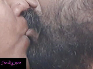 Smooching lip lock