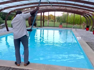 Clara, 18, threesome and sodomy in a castle! - Jacquie et Michel TV