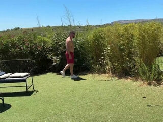 Priscilla, 30 years old, barmaid in Lyon! - Jacquie et Michel TV