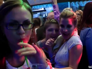 Has Fun In The - Gina Gerson