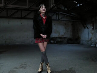 ZShay Sight fights boredom with anal sex! - Jacquie et Michel TV