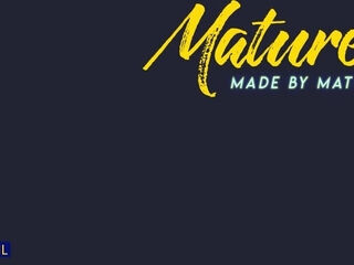 Polish Squirting Cougar Wanilianna Loves To Masturbate