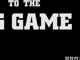 The Brazzers Halftime Show Ii With Michael Vegas, Veronica Avluv, Phoenix Marie, Charles Dera, Romi Rain, Brooklyn Chase - Brazzers