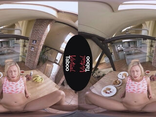 Gabi Gold VR Porn: Mommy's Out, Daddy's In - VirtualTaboo