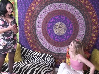 Step Daughter Kitten Enjoys a Spanking! - Sexymomma