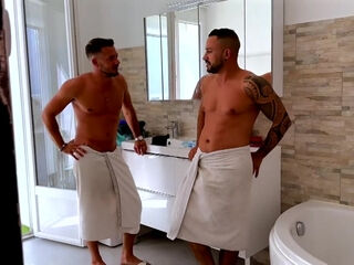 Tiffany enjoys playing the naughty nurse ... - Jacquie et Michel TV