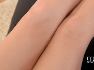 DDFBusty Leanne Crow 5