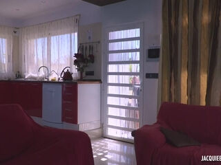 Shasha, 28, wanted two big cocks... - Jacquie et Michel TV