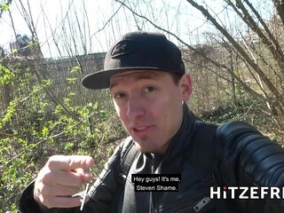 Fuck date for Melina May in abandoned outdoor swimming pool! - Hitzefrei