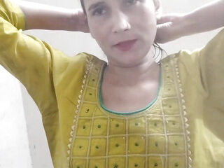 Bhabhi ko gandi video dikha kar jabar dasti pela
