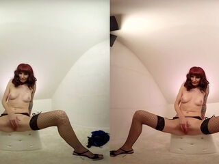 223 - Barra Key - Skinny Mature Model Toys Shaved Pussy
