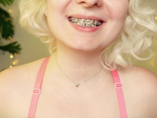 My 2nd day in braces: cleaning by dental floss