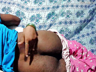 Young Indian big boobs gril sex in the bedroom