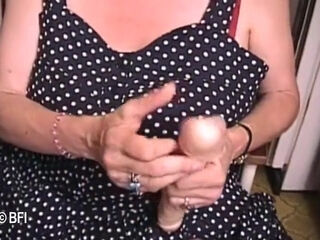 Naughty Granny Gets Her Pussy Fucked And Toyed