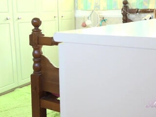 Seducing Auntie Jade POV