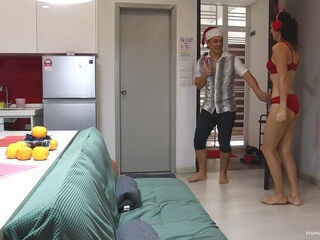 Christmas dinner ends with a nasty table fuck