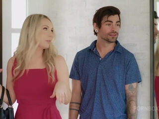 Busty Bunny Madison in Cum