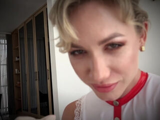 765 Lost in a Daydream